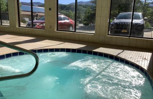 Silverthorne Hotel | Luxury Inn & Suites