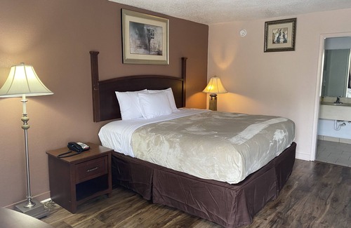 Montgomery Hotel | Luxury Inn
