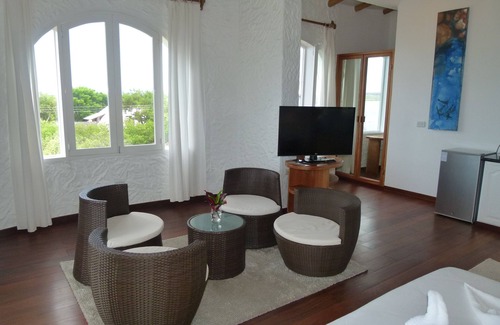 Bahia de la Academia Resort | Luxury Jacuzzi Suite On The Bay w/City, Harbor & Ocean Views (READ AD FIRST)