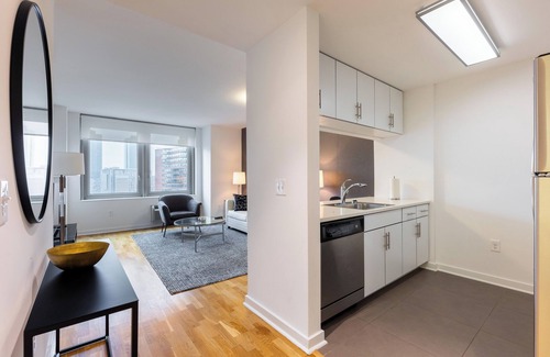 Exchange Place North Apartment | Luxury Jersey City One Bedroom Near Manhattan