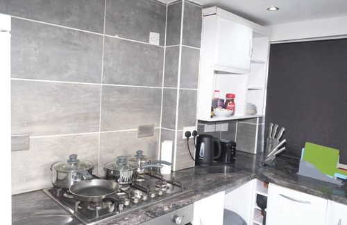 Mapperley House | Luxury king 🤴 bed living "your Luxe Home Away"