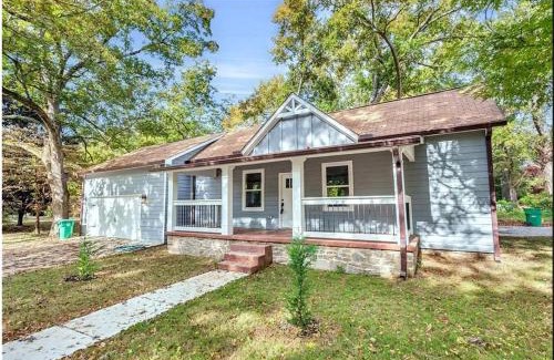 Lithonia Apartment | Luxury King Bed Room Private Entry and Bathroom