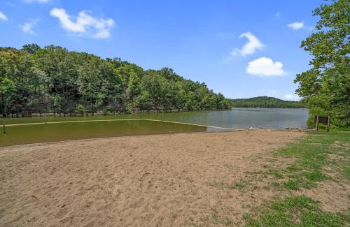 Clarkson House | Luxury Lake Getaway & Wax Marina
