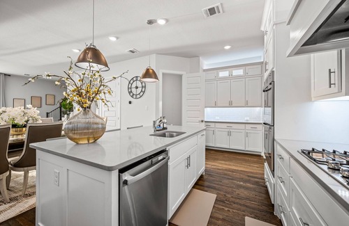 Rowlett House | Luxury Lake House Retreat in Rowlett