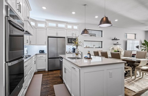 Rowlett House | Luxury Lake House Retreat in Rowlett