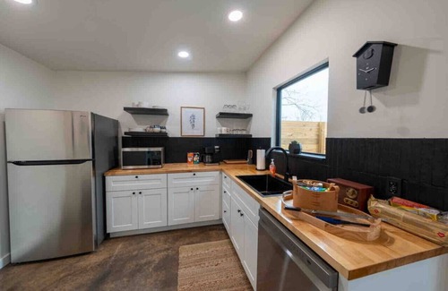 Afton Cabin | Luxury Lake Living on Grand 2