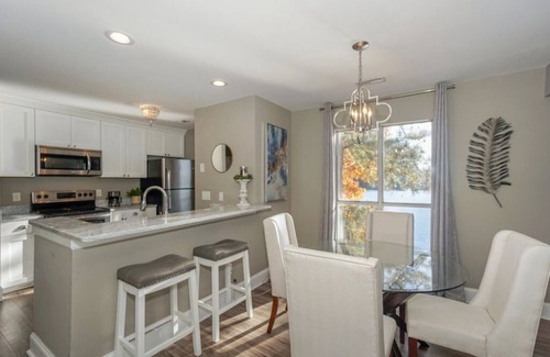 Cornelius Condo | Luxury Lake Norman Condo with Penthouse Views!