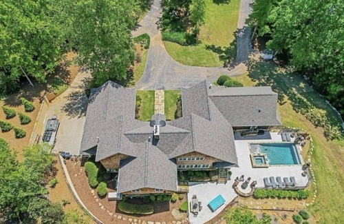 Guntersville House | Luxury Lake Retreat