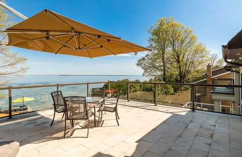 Innisfil Cottage | Luxury Lake Simcoe Waterfront Cottage