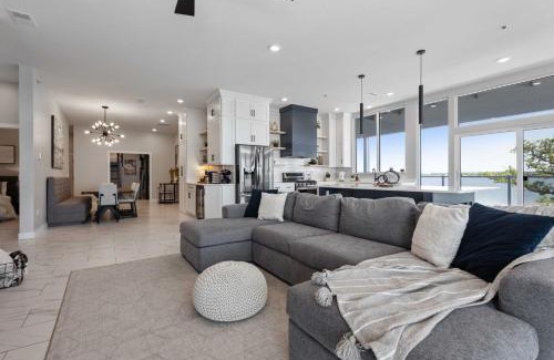 Watertown Apartment | Luxury Lakefront Condo with Private Hot Tub and Sauna