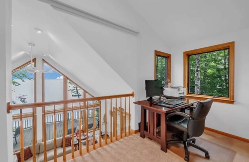 South Casco House | Luxury Lakefront home on Sebago Lake W/Sandy Beach