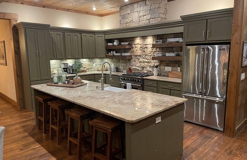 Morganton House | Luxury Lakefront Home on Beautiful Lake Blue Ridge; 3 K Suites + Bunk; Huge Dock