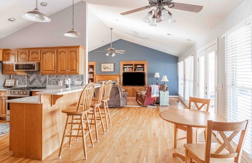 Winchester House | Luxury Lakefront House with Dock, Pool, and Hot Tub