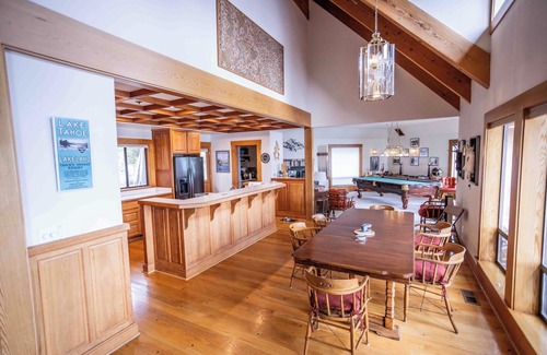 Glenbrook House | Luxury Lakefront Lake Tahoe Rental & Dock