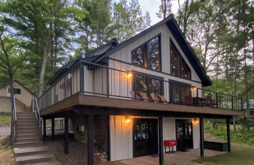 Northwoods Beach Cabin | Luxury Lakefront Northwoods Home on LCO - 20min from Hayward