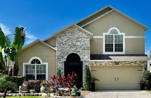 Orlando House | Luxury Lakefront Retreat Pool Home: Pool, Spa, BBQ, Arcade