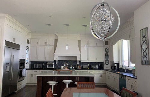 Ramara Villa | LUXURY LAKEHOUSE