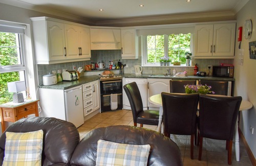 Dungloe Cottage | Luxury Lakeside Cottage Perfectly Placed To Explore Donegal With Free Wifi