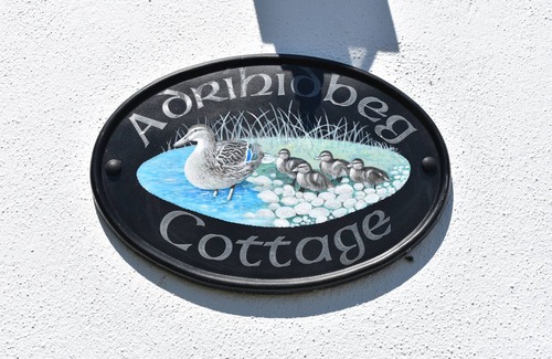 Dungloe Cottage | Luxury Lakeside Cottage Perfectly Placed To Explore Donegal With Free Wifi