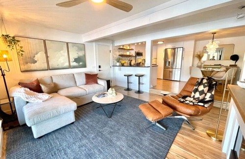 East Olympia House | Luxury Lakeside Retreat-S'mores Hot tub Watersports