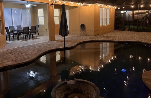 Kissimmee House | Luxury Lakeside Vacation Home: Valleyview Manor