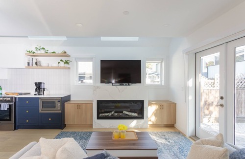 Fairview House | Luxury Laneway House near VGH, Children's Hospital and Downtown