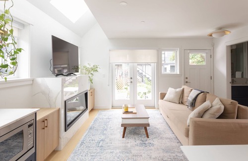 Fairview House | Luxury Laneway House near VGH, Children's Hospital and Downtown