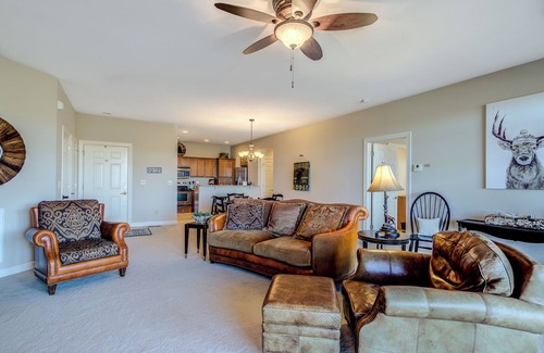Sugar Mountain Condo | Luxury large 2-bedroom condo Mountain Views Ski in/out Sugar Mountain Banner Elk