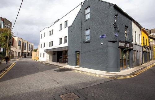 Galway City Centre House | Luxury Large bedroom in the heart of Galway City