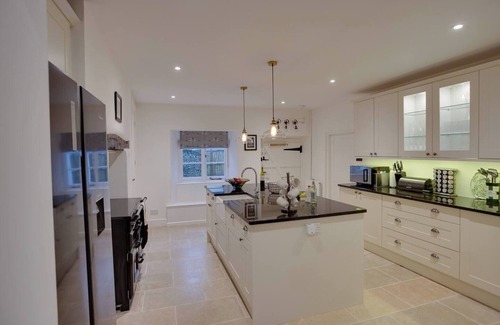 Milton Abbas House | Luxury Large Five Bedroom Family House Sleeps 10