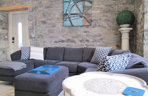 Kingston Apartment | Luxury Limestone Suite is a Home Away from Home