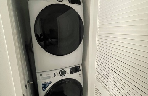 Lyon Street Apartment | Luxury living 2 Bedroom central location