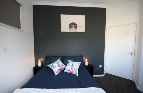 Whanganui Villa | Luxury Living Central College Estate Springvale