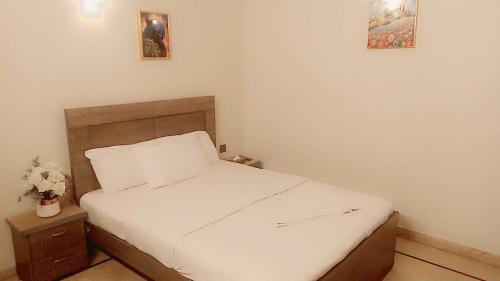 Gulshan-E-Jamal House | Luxury Living Guest House Airport Branch