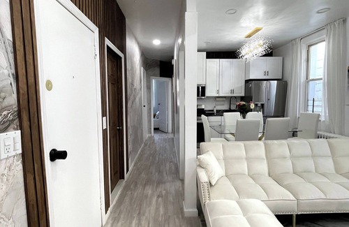 Southeast Yonkers House | Luxury Living in the Heart of NY!