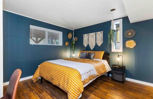 Kingsgate Apartment | Luxury Living - Kirkland Stylish Home - Prime Spot