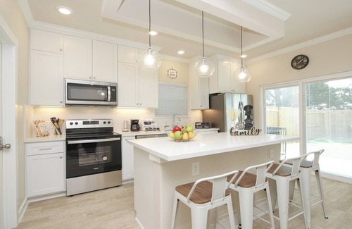 OST - South Union House | Luxury Living near Medical Center/Inner City.