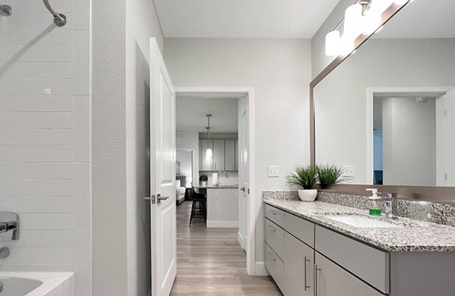 Temple Terrace Apartment | Luxury Living Near Moffitt & USF, Pool Views!
