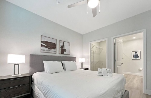 Temple Terrace Apartment | Luxury Living Near Moffitt & USF, Pool Views!