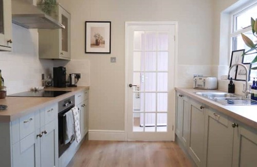 Chester House | Luxury living outside the city walls - sleeps six!