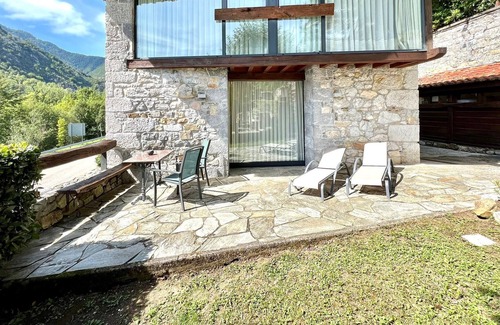 Campo de Caso Apartment | Luxury LL apartment,FreeWifi,fireplace y terrace