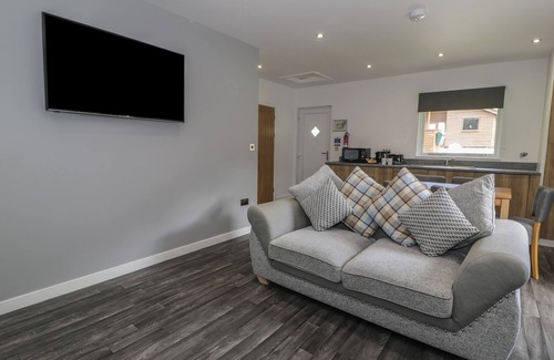 Dyserth Cottage | LUXURY LODGE 69, family friendly, with pool in Dyserth