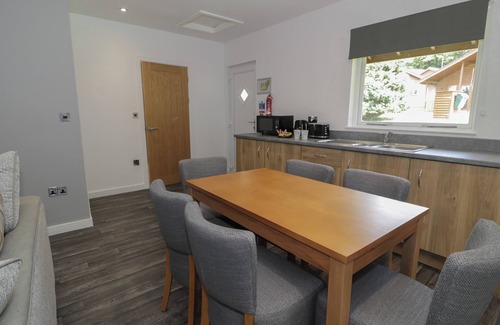 Dyserth Cottage | LUXURY LODGE 69, family friendly, with pool in Dyserth