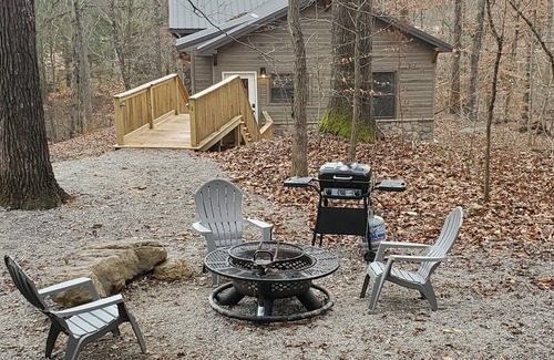 Christian County House | Luxury Lodge in the Wilderness