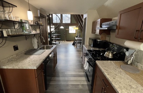 Saint Marys Allen County House | Luxury Lodge near Airport, Unique A-Frame, Woof!