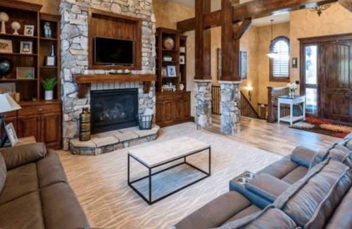 South Ogden Ski Chalet | Luxury Lodge-Style Home near Mountain Resorts