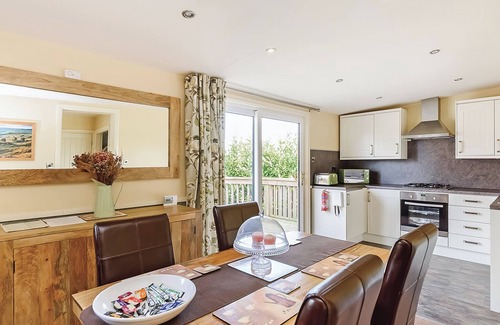 Pickering Ski Chalet | Luxury lodge with one double and one twin.