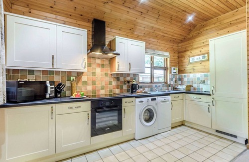 Kilcot Ski Chalet | Luxury lodge with one king-size double and one twin.