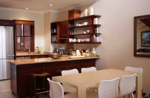 Eden Island Apartment | Luxury Loft Appartment on Eden Island with 3 Bedrooms, Views on Marina & Beach