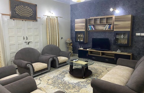Gulshan-e-Iqbal House | Luxury Loft Haven